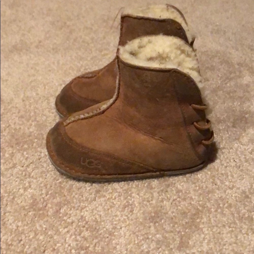 Baby Ugg size 4